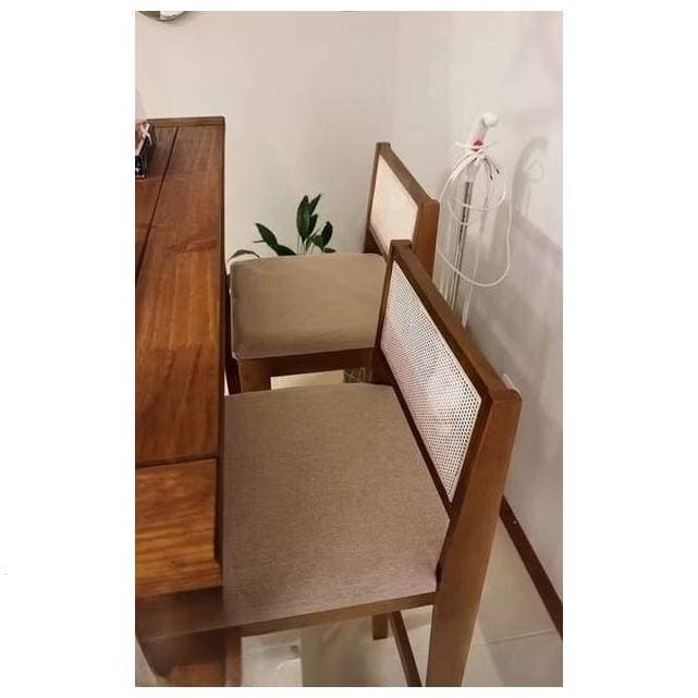 Kit 2 Banquetas Altas Linho com Encosto de tela tipo Palha – Banqueta Cozinha Bancada Ilha Bar